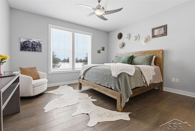 403 Copper Leaf Court, Midland, MI 48642