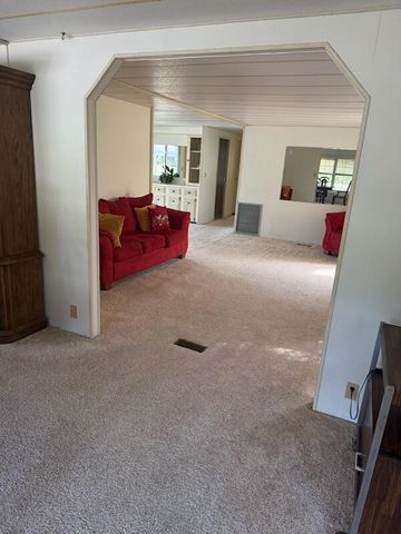 4 E East Caribbean, Port St Lucie, FL 34952