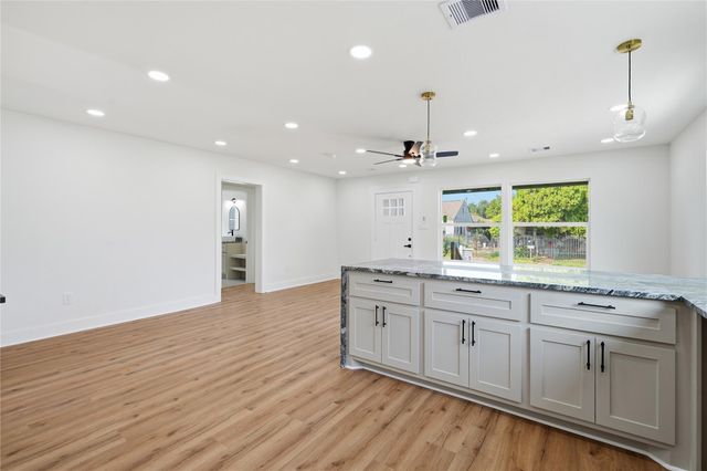 524 N Super Street, Houston, TX 77011