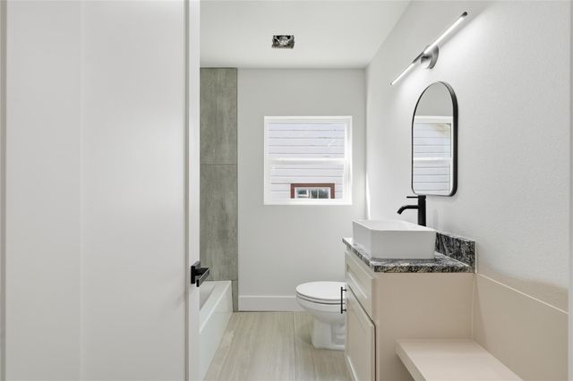 524 N Super Street, Houston, TX 77011