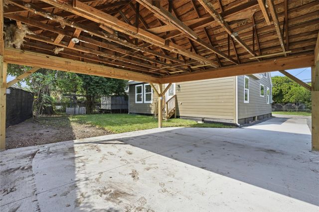 524 N Super Street, Houston, TX 77011