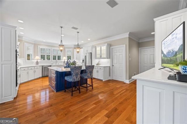 1292 GREEN TURF Drive, Snellville, GA 30078