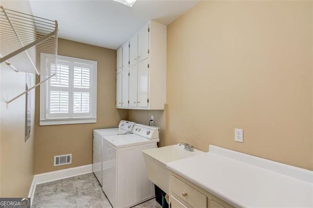 1292 GREEN TURF Drive, Snellville, GA 30078