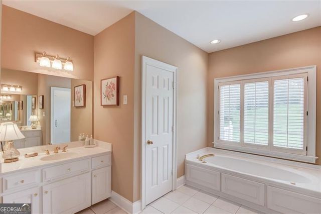 1292 GREEN TURF Drive, Snellville, GA 30078