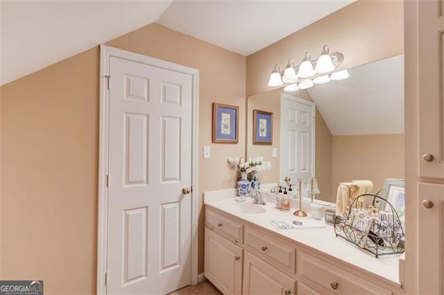 1292 GREEN TURF Drive, Snellville, GA 30078