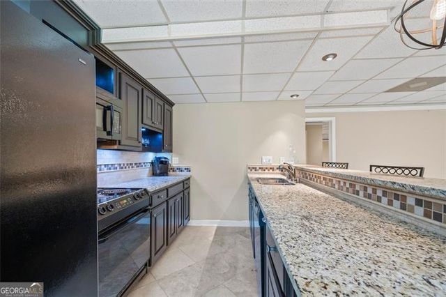 1292 GREEN TURF Drive, Snellville, GA 30078