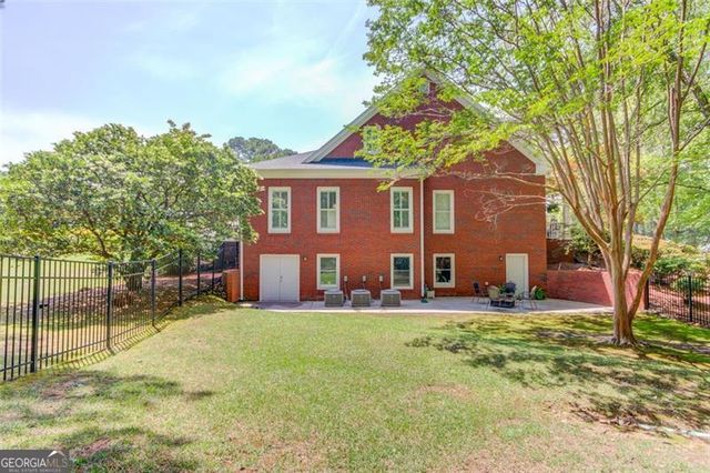 1292 GREEN TURF Drive, Snellville, GA 30078