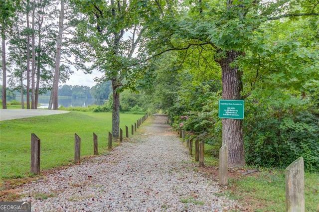 1292 GREEN TURF Drive, Snellville, GA 30078