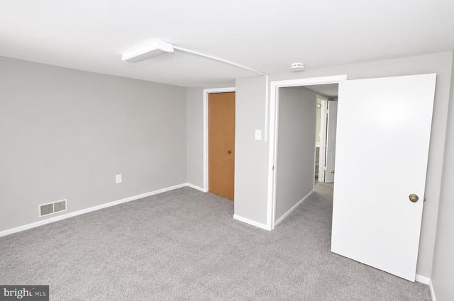 1209 HIGH ST, Burlington, NJ 08016