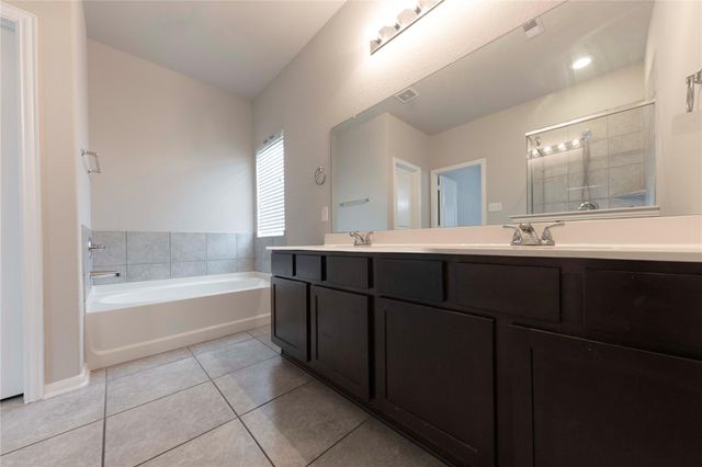 1 Garden Springs Court, Manvel, TX 77578