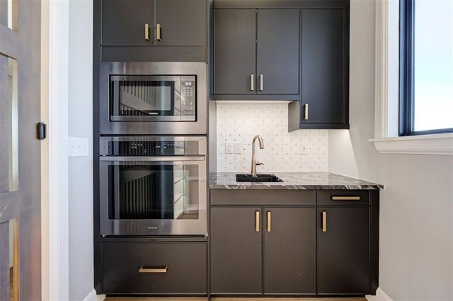 6370 Buena Vista Court, Piedmont, OK 73078