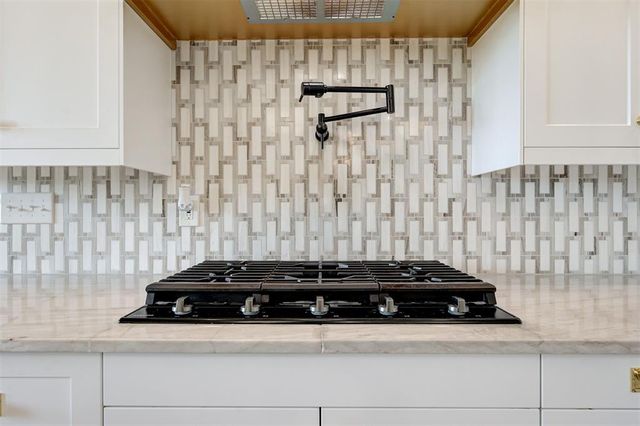 6370 Buena Vista Court, Piedmont, OK 73078