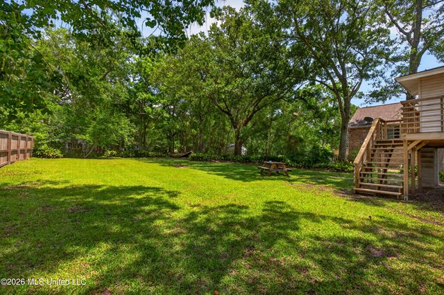 1210 11th Street, Pascagoula, MS 39567