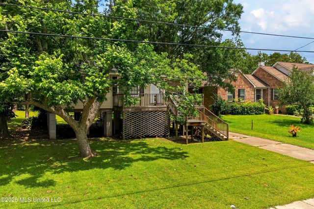 1210 11th Street, Pascagoula, MS 39567