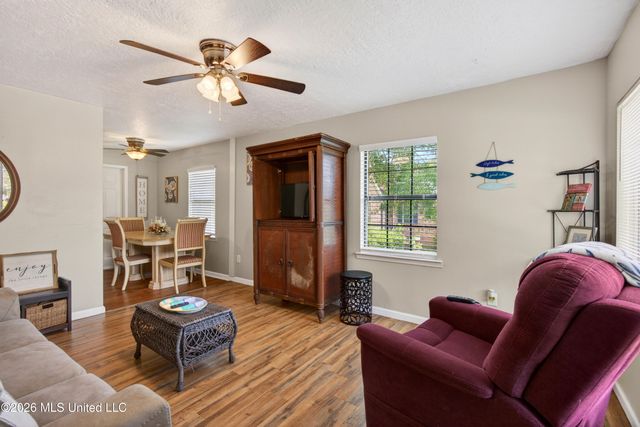 1210 11th Street, Pascagoula, MS 39567