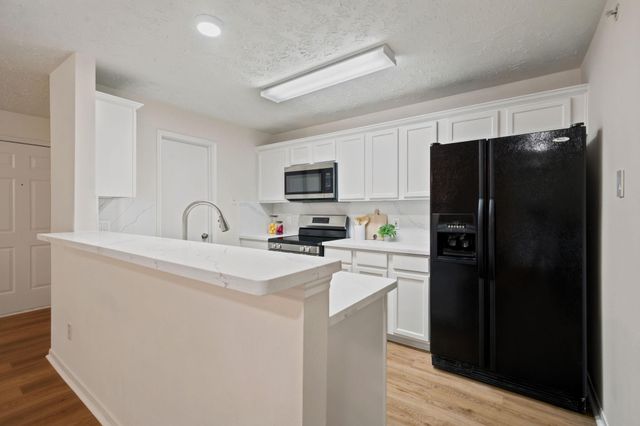 8051 Bay Branch Dr 222, The Woodlands, TX 77382