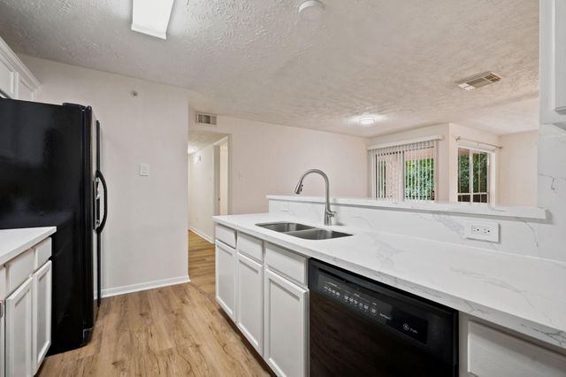 8051 Bay Branch Dr 222, The Woodlands, TX 77382