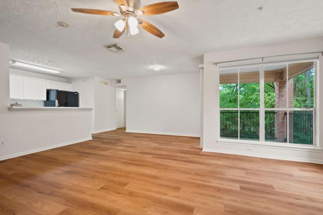 8051 Bay Branch Dr 222, The Woodlands, TX 77382