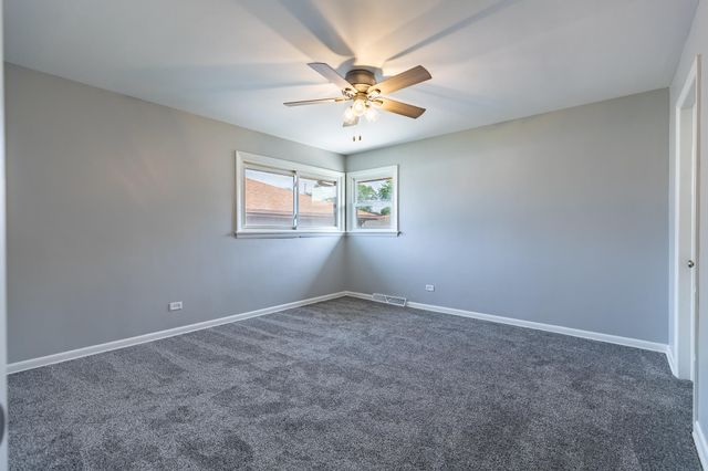 7911 Madison Avenue, Munster, IN 46321