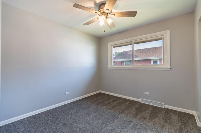 7911 Madison Avenue, Munster, IN 46321