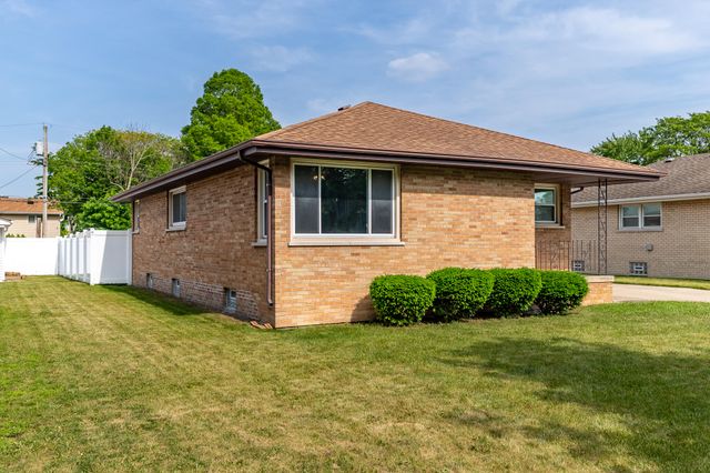 7911 Madison Avenue, Munster, IN 46321