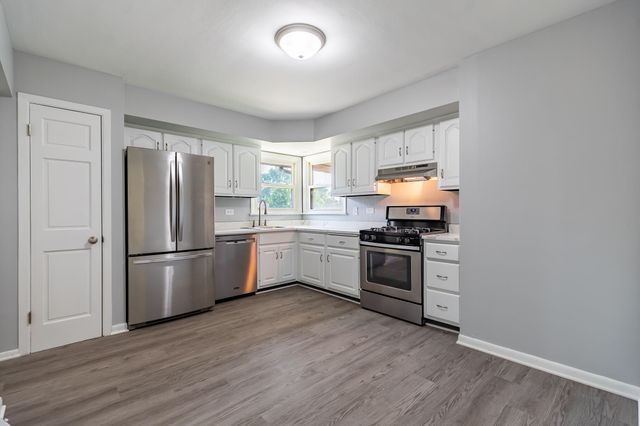 7911 Madison Avenue, Munster, IN 46321