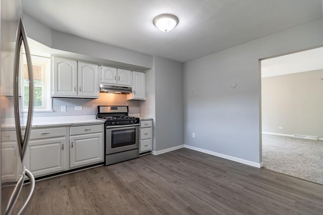 7911 Madison Avenue, Munster, IN 46321