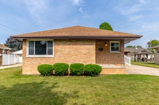 7911 Madison Avenue, Munster, IN 46321