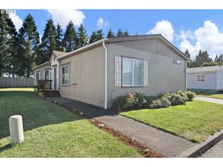 310 PITNEY Ln 52, Junction City, OR 97448