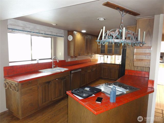 32643 39th Place SW, Federal Way, WA 98023