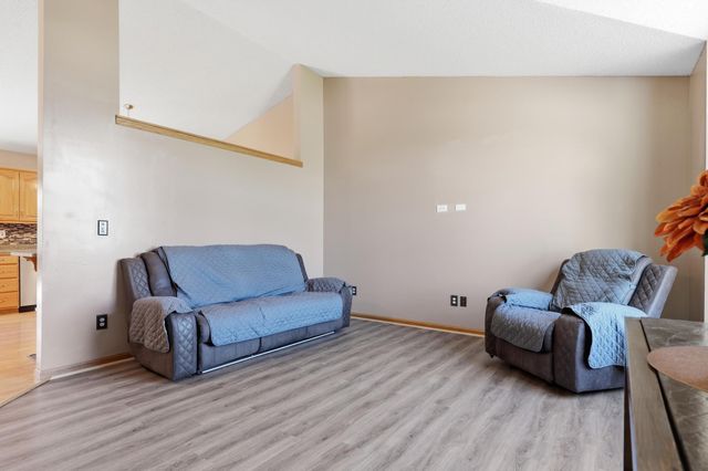 15838 100th Street SE, Becker, MN 55308
