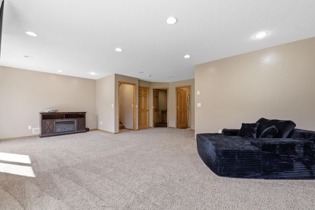 15838 100th Street SE, Becker, MN 55308