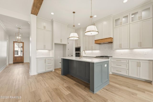 123 Cape Town Avenue, Youngsville, LA 70592