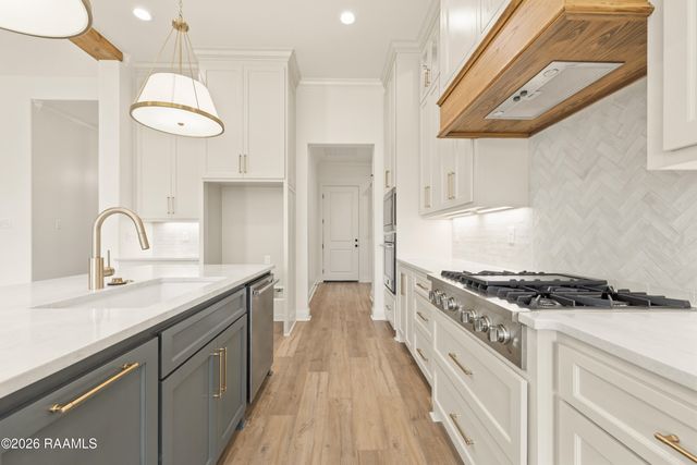 123 Cape Town Avenue, Youngsville, LA 70592