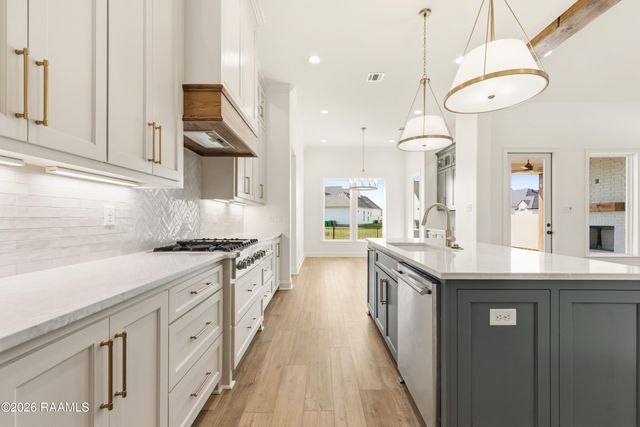 123 Cape Town Avenue, Youngsville, LA 70592