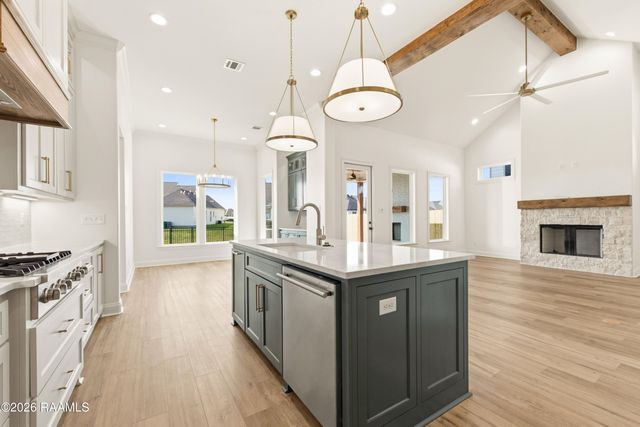 123 Cape Town Avenue, Youngsville, LA 70592