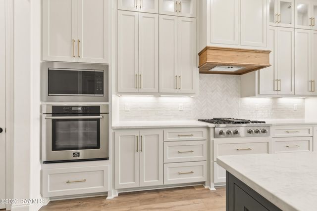 123 Cape Town Avenue, Youngsville, LA 70592