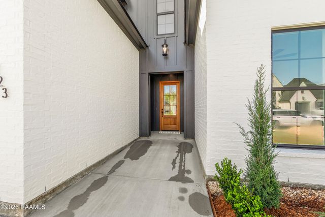 123 Cape Town Avenue, Youngsville, LA 70592