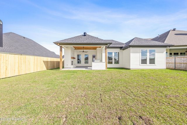 123 Cape Town Avenue, Youngsville, LA 70592