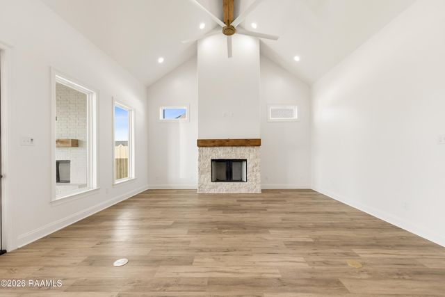 123 Cape Town Avenue, Youngsville, LA 70592