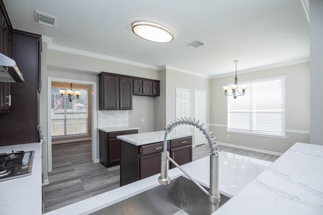 18135 Somerset Knolls, Houston, TX 77094