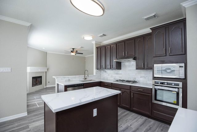 18135 Somerset Knolls, Houston, TX 77094