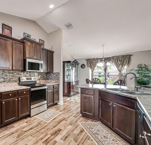 367 SW Grimaldo Terrace, Port St. Lucie, FL 34984