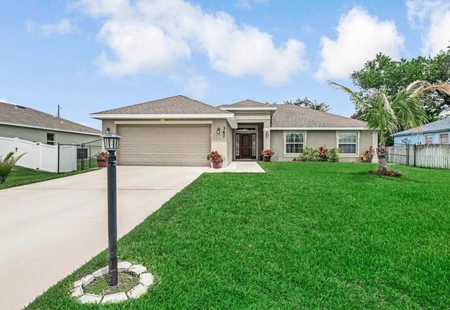 367 SW Grimaldo Terrace, Port St. Lucie, FL 34984