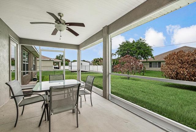 367 SW Grimaldo Terrace, Port St. Lucie, FL 34984
