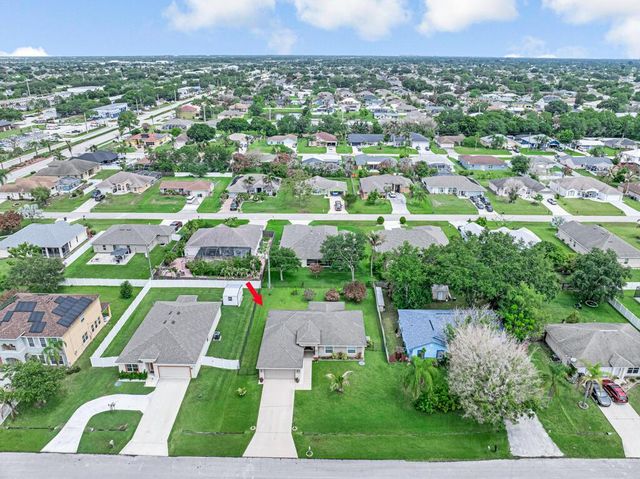 367 SW Grimaldo Terrace, Port St. Lucie, FL 34984