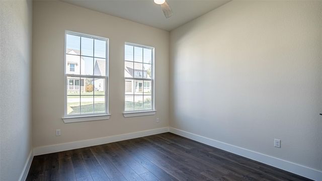 5702 Barkridge Drive, Granbury, TX 76048