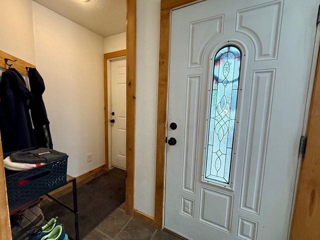 2273 ARLENE DRIVE, North Pole, AK 99705