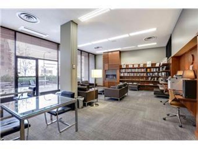 19 1st Street S B908, Minneapolis, MN 55401