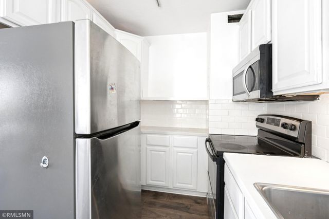 19 1st Street S B908, Minneapolis, MN 55401